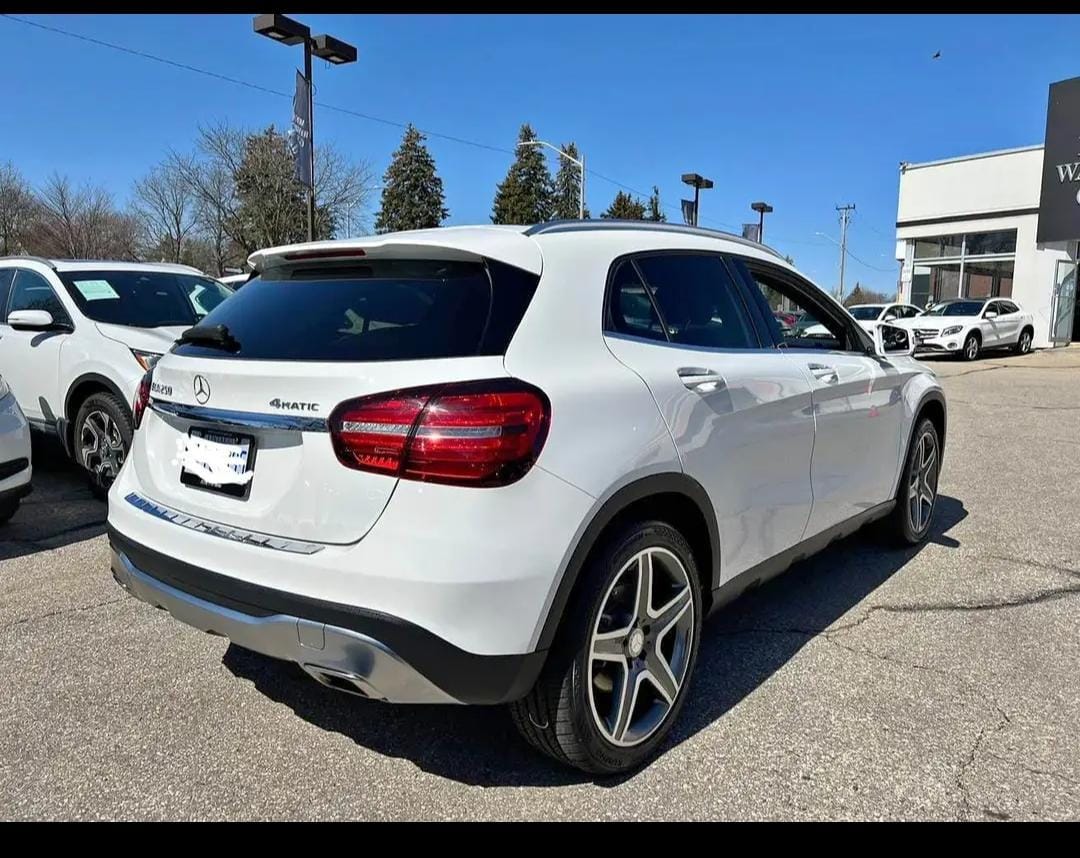 2020 Mercedes-Benz GLA interior view
